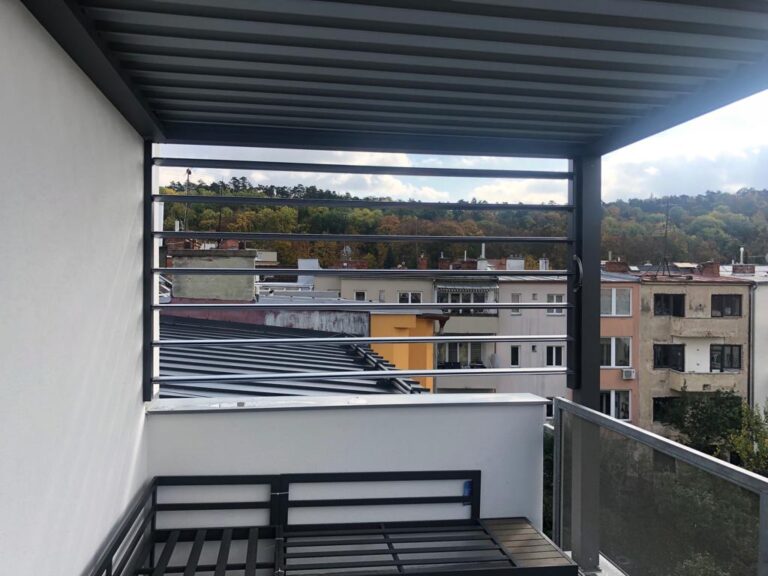 Pergola ALUX BIOclimatic, DB 703 – Metallic, Brno II